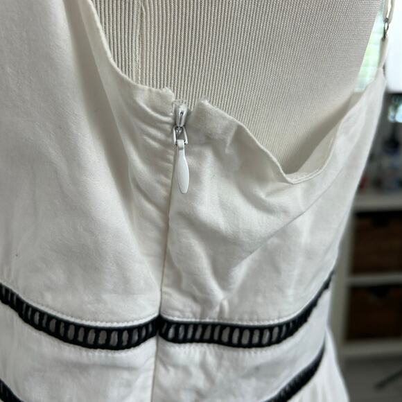 Banana Republic Women Sleeveless Eyelet Tank Top White Preppy Dainty Size Medium - Picture 3 of 9